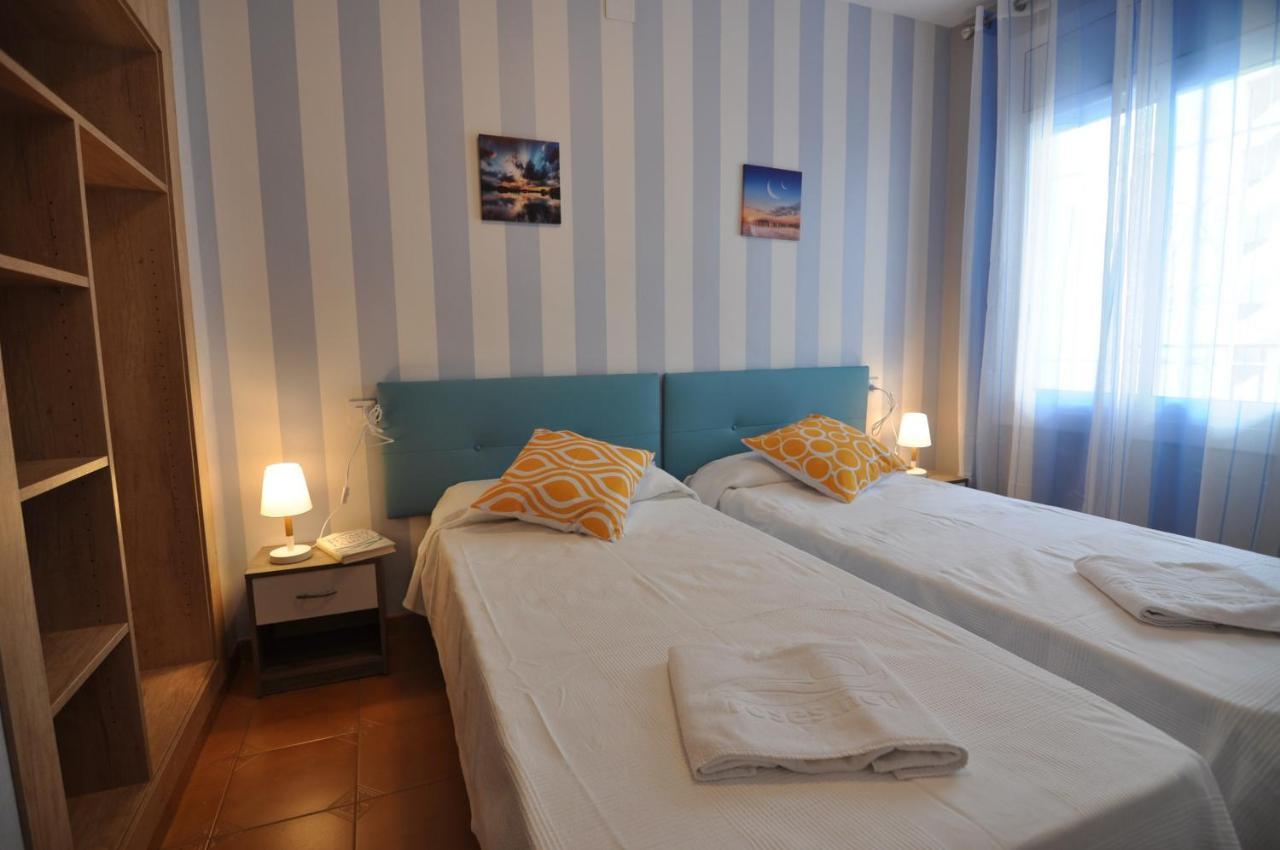 Rnet - Mt Apartaments โรเซส ภายนอก รูปภาพ