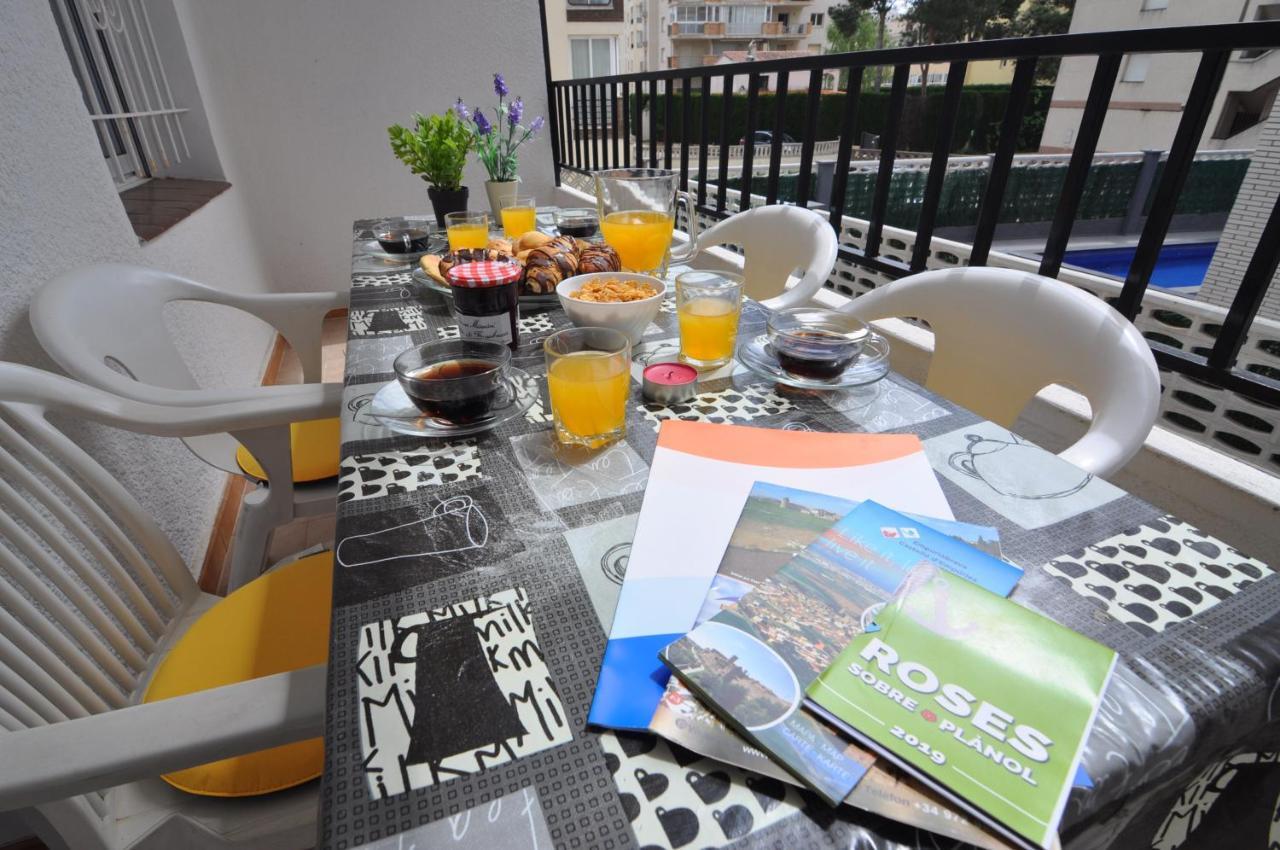 Rnet - Mt Apartaments โรเซส ภายนอก รูปภาพ