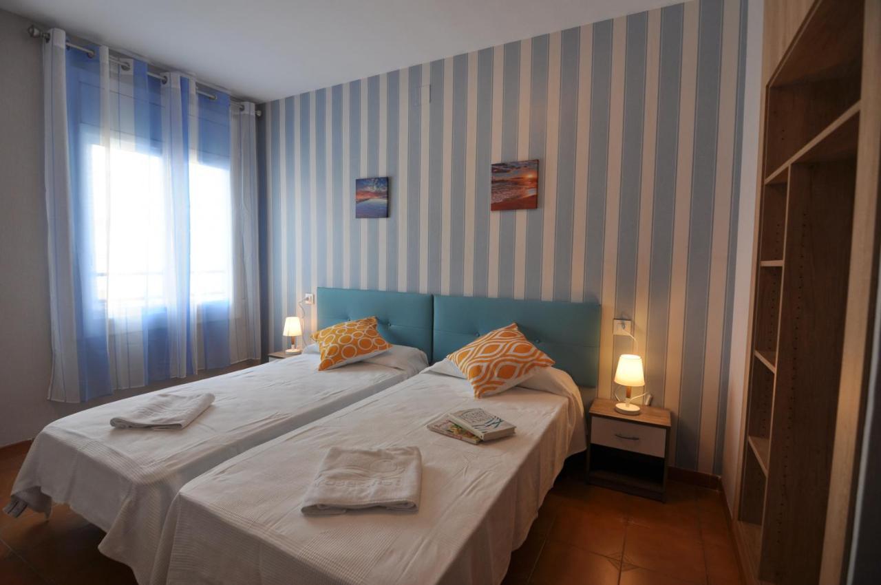 Rnet - Mt Apartaments โรเซส ภายนอก รูปภาพ